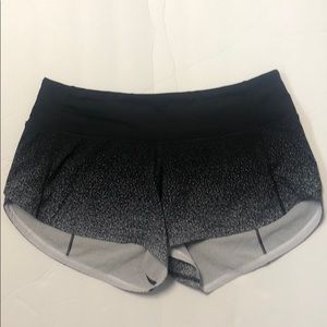 Lululemon Speed Up Shorts 2.5” Inseam Size 2